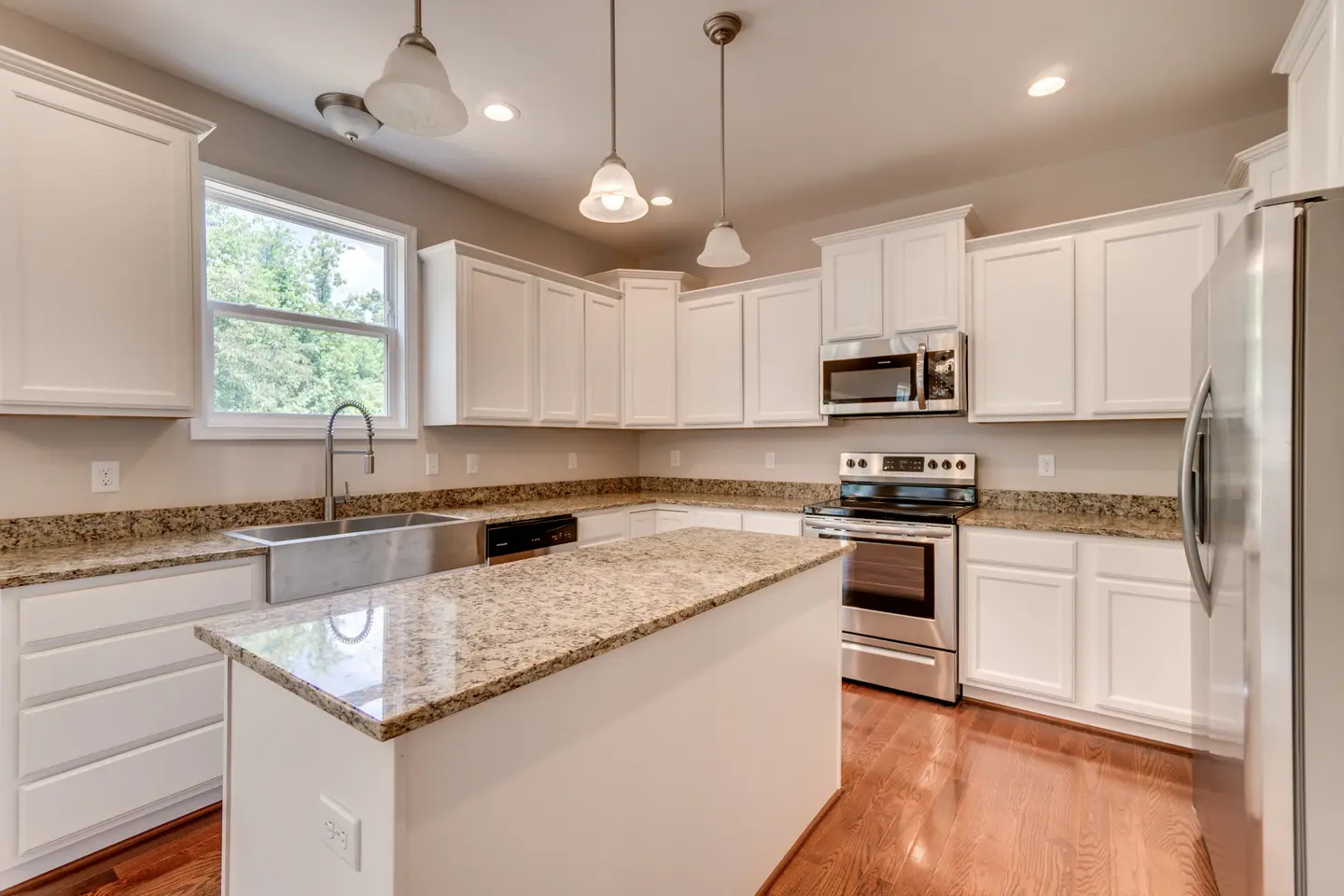 The Amelia II — Kitchen view 5