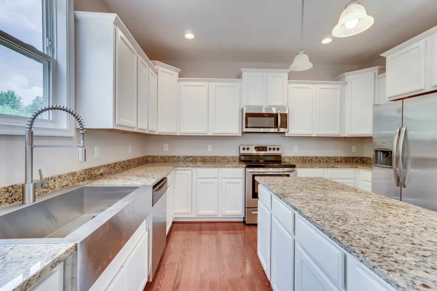 The Amelia II — Kitchen view 6