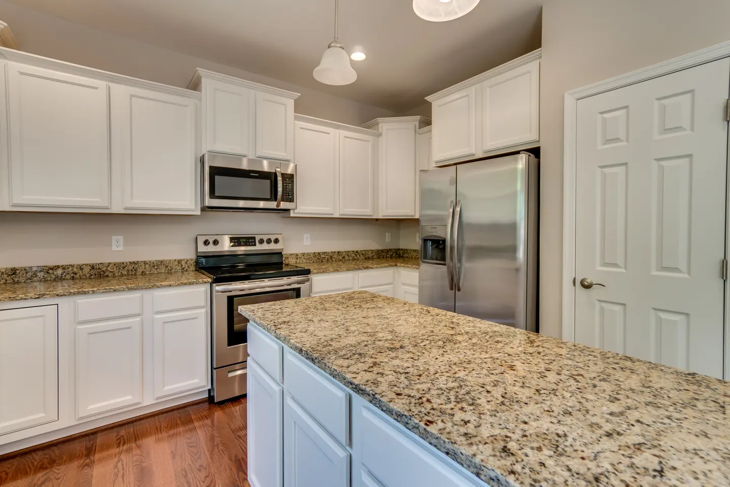 The Amelia II — Kitchen view 7