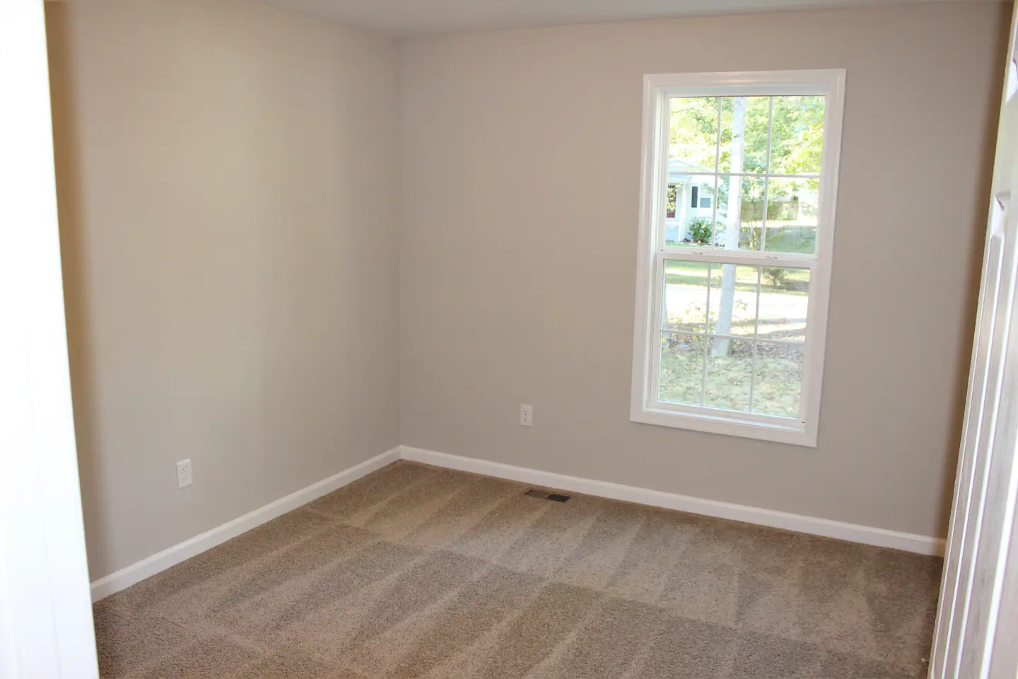 The Meredith — Bedrooms view 12